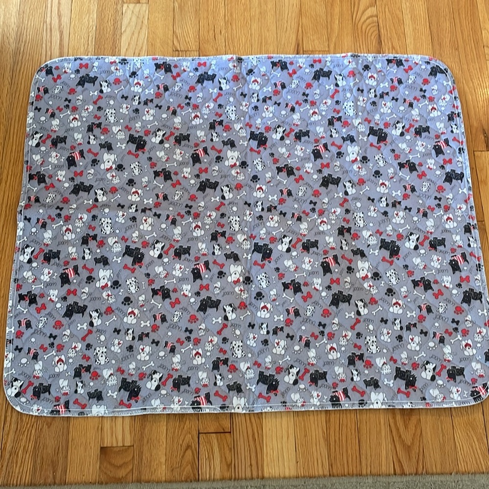 NWOT~Set Of 6 Puppy Mats~Gray & Animal Print Designed 4 Small/2 Large Mat - Picture 4 of 16